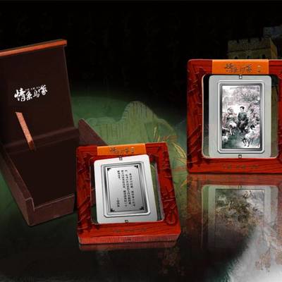 企業(yè)形象新助力 定制獎(jiǎng)牌選對路，贈送客戶實(shí)惠有形